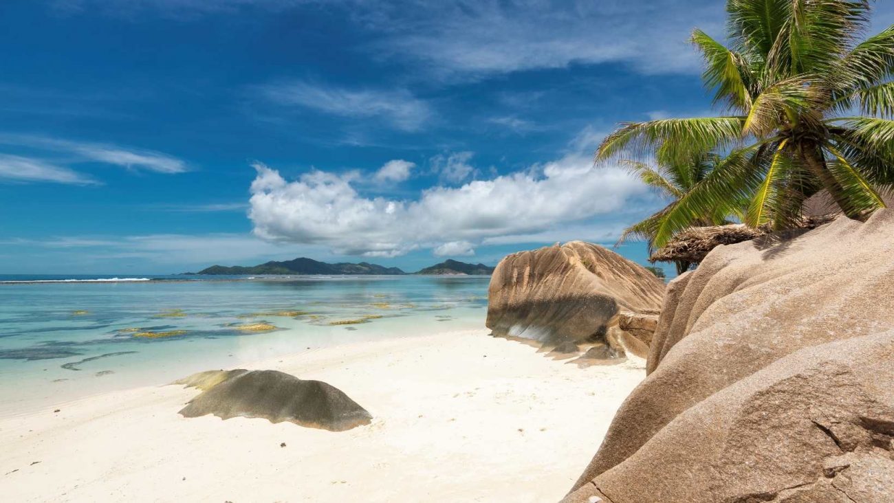 Isola di Mahé (Seychelles): 68 spiagge, barriera corallina, foreste